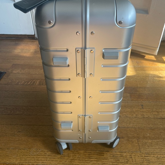 Away Aluminum Carry-On Luggage - Picture 4 of 10